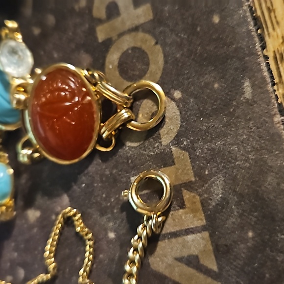 Scarab Lucite Bracelet Beetle Gold Tone Chain Spring Ring Clasp Multicolor W OS - Picture 5 of 7